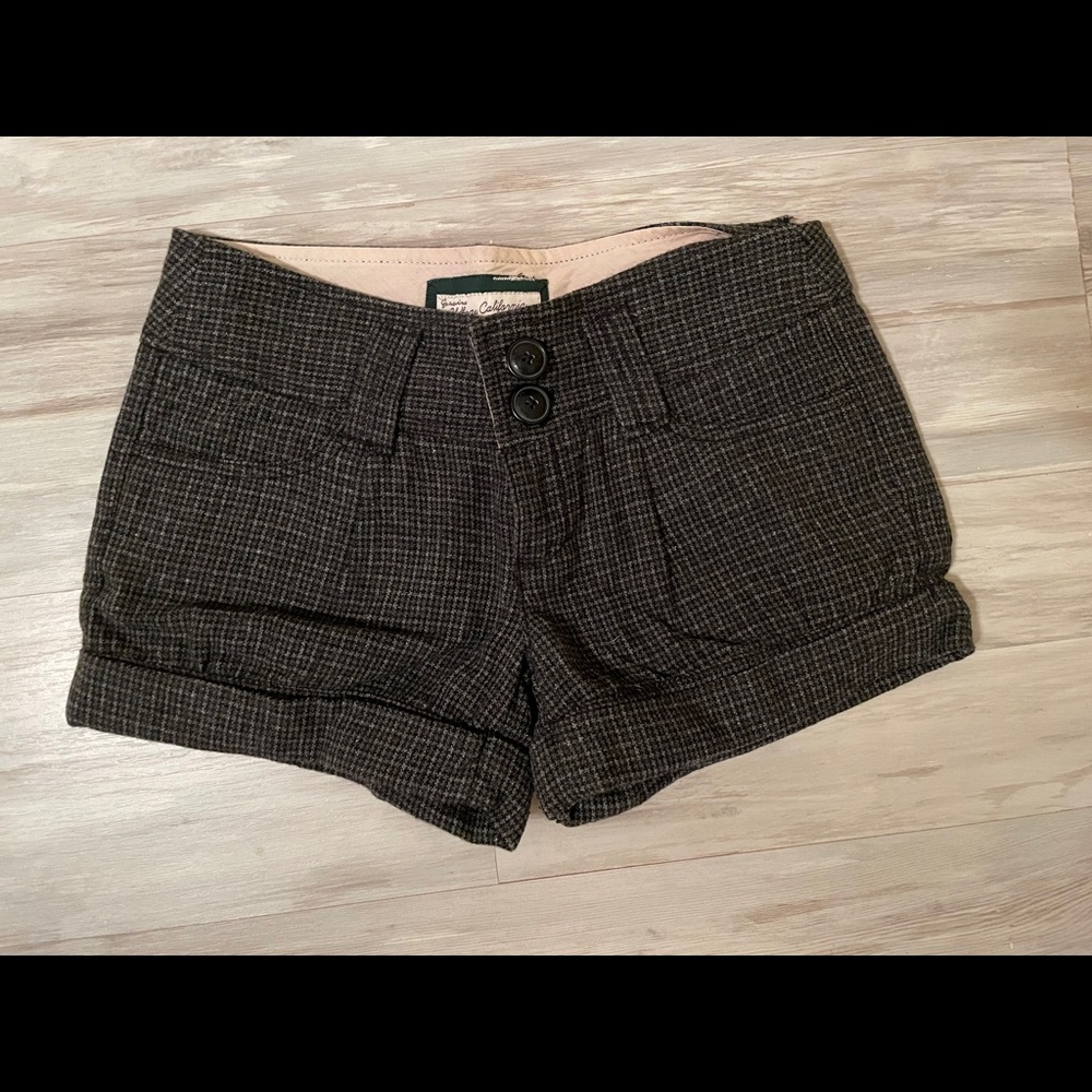 Plaid wool shorts